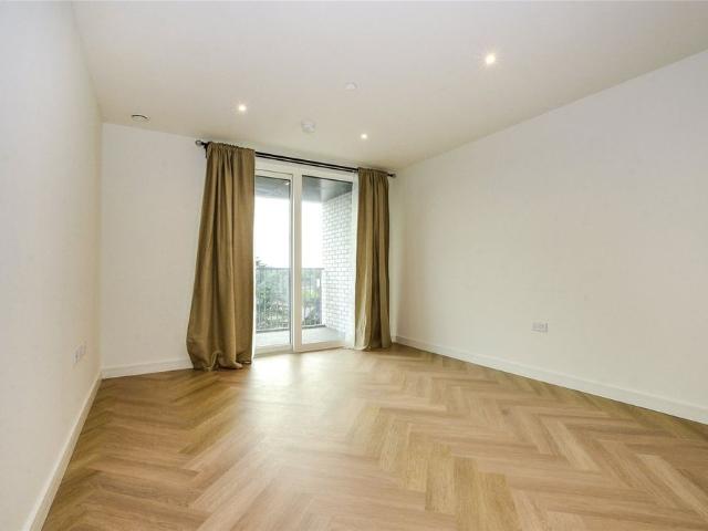 Apartment for rent in The Hyde, Greater London