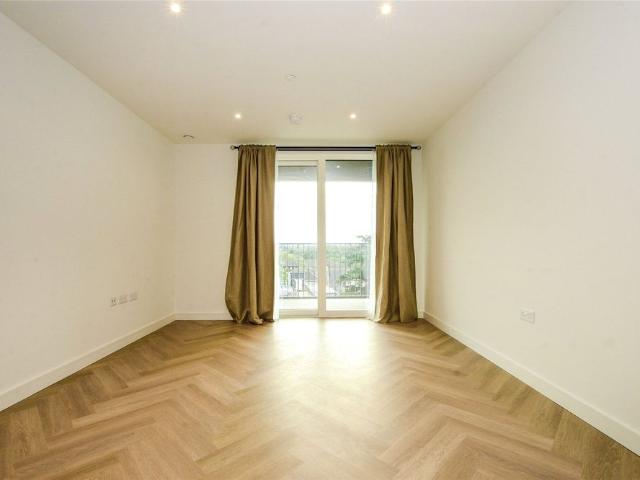 Apartment for rent in The Hyde, Greater London