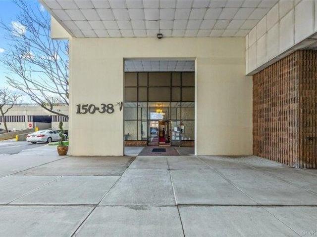 Condo for sale in Queens, Arverne