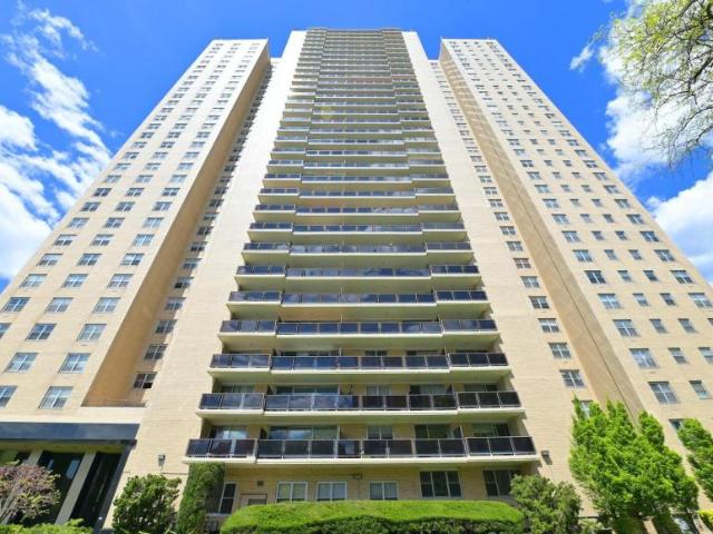 Apartment for sale in Queens, Arverne