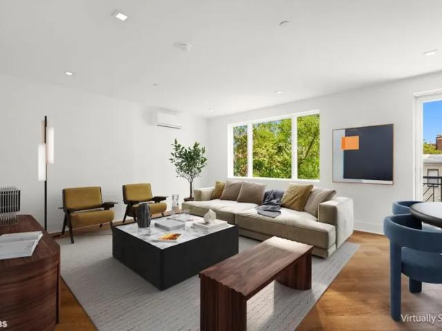 Apartment for sale in Arverne, New York