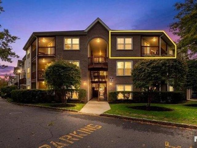 Condo for sale in Fort Lee, Bergen County
