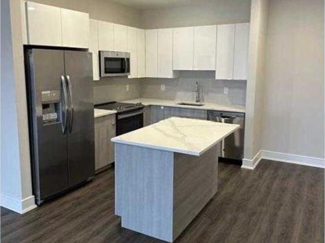 Condo for rent in Fort Lee, New Jersey