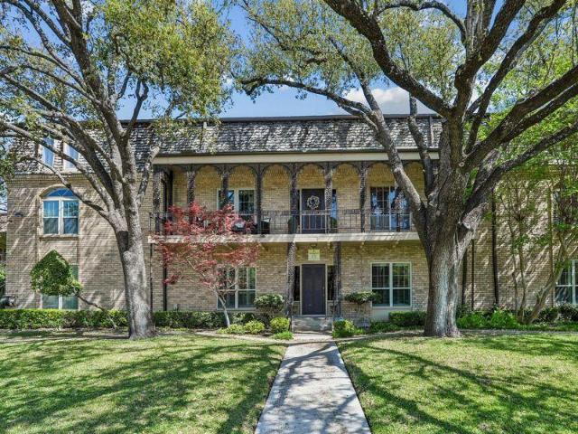Condo for sale in Fort Worth, Texas