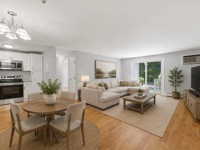 Condo for sale in Foxboro, Massachusetts