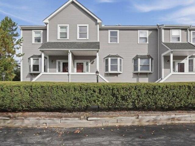 Condo for sale in Foxborough, Norfolk County