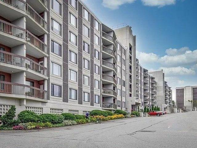 Condo for sale in Framingham, Massachusetts