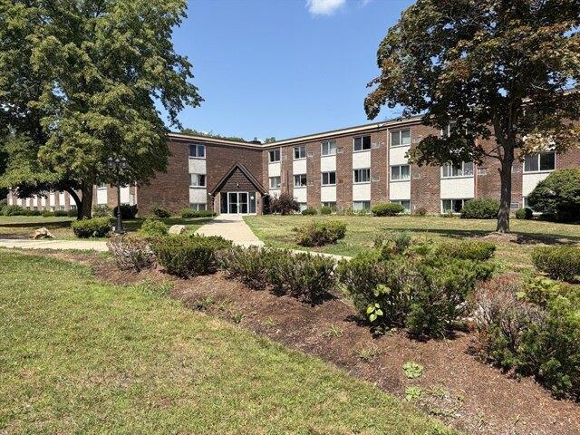Condo for sale in Framingham, Massachusetts
