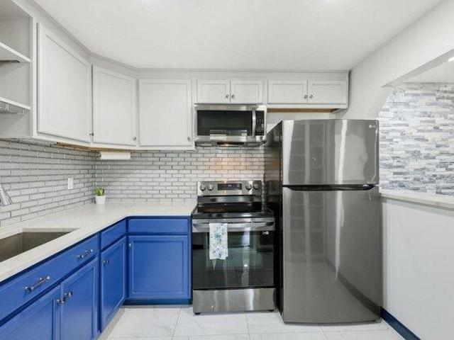 Condo for sale in Framingham, Middlesex County