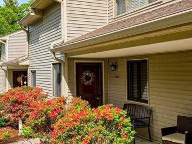 Condo for sale in Franklin, Massachusetts
