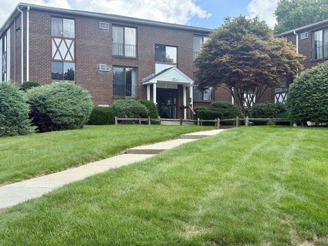 Condo for sale in Franklin, Massachusetts