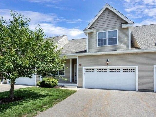 Condo for sale in Franklin, Massachusetts