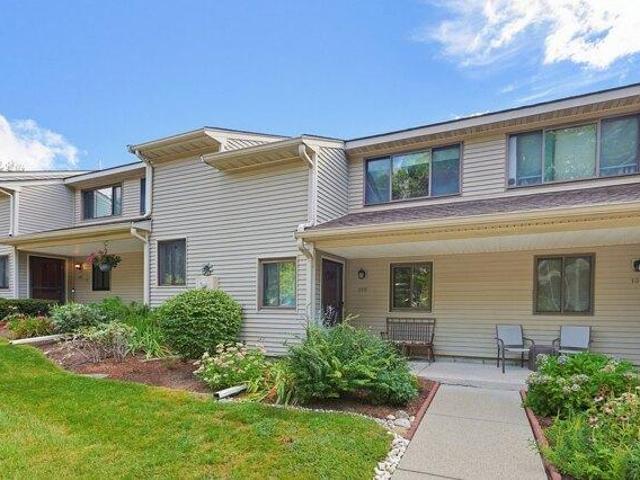 Condo for sale in Franklin, Massachusetts