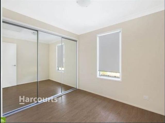 House for rent in Wollongong West, New South Wales