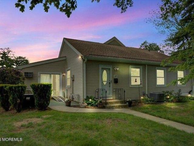 Condo for sale in Monmouth, New Jersey