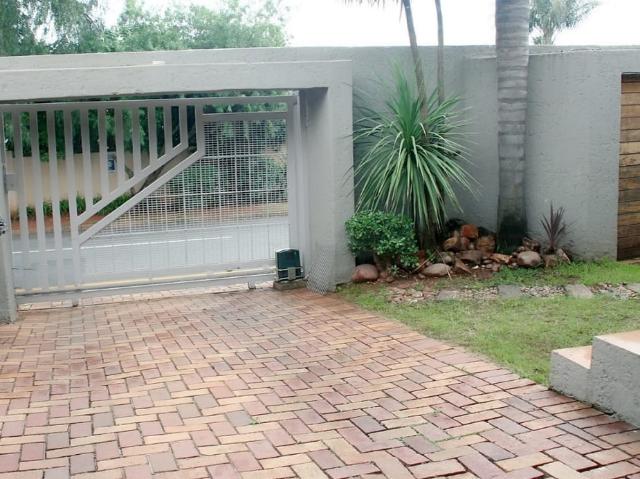 House for rent in Vosloorus, Gauteng