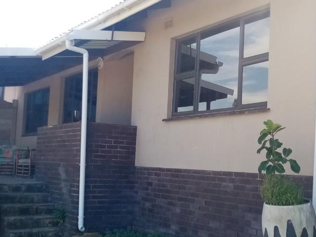 House for rent in Queensburgh, Kwazulu-natal