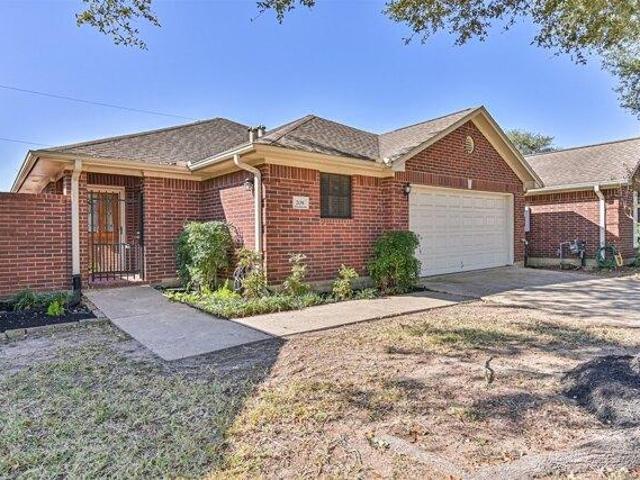 House for sale in Friendswood, Texas