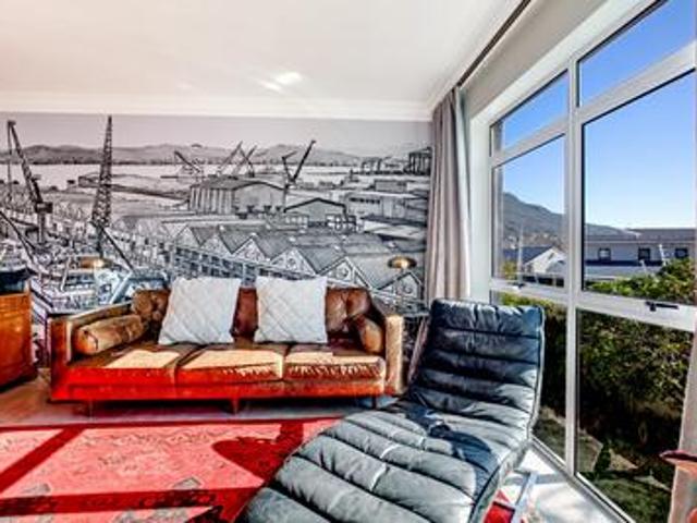 Apartment for rent in Hout Bay, Western Cape