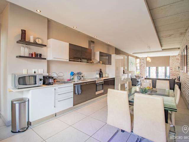Apartment for rent in Birnam Park, Rosebank