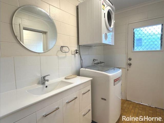 Apartment for rent in Newell, Queensland