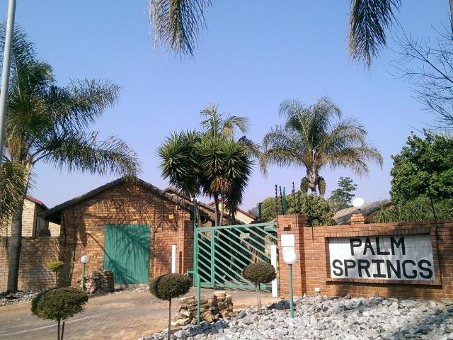Apartment for rent in Tshwane Ward 78, Irene