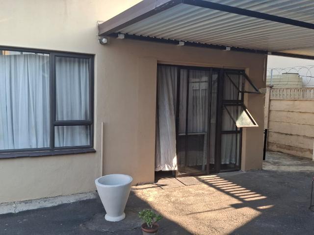 House for rent in Queensburgh, Kwazulu-natal