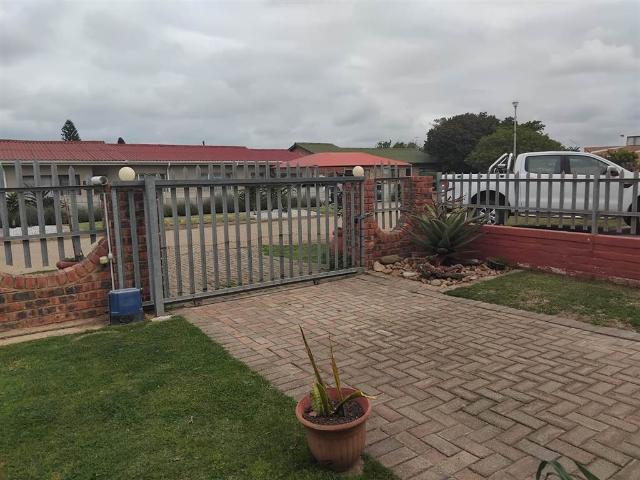 Property for rent in Cape St Francis, Eastern Cape