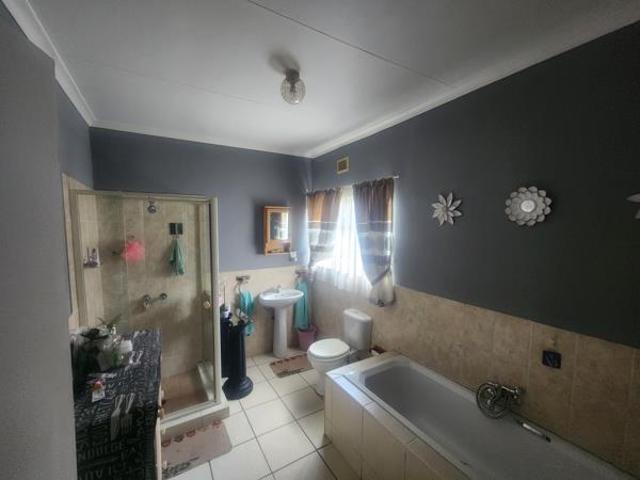 Property for rent in Newcastle Local Municipality, Amajuba District Municipality