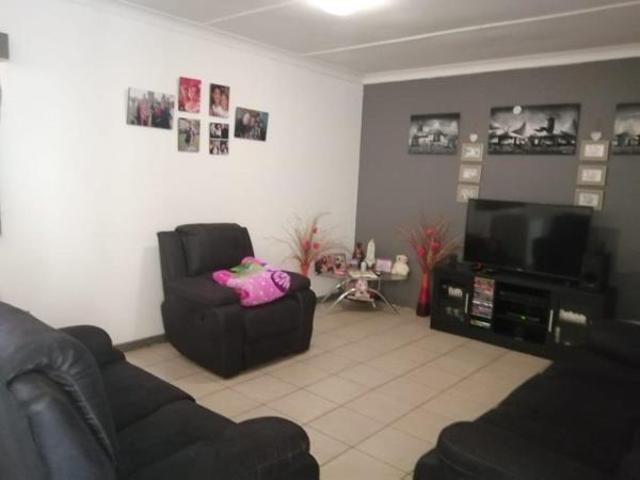 Property for rent in Waterkloof, Gauteng