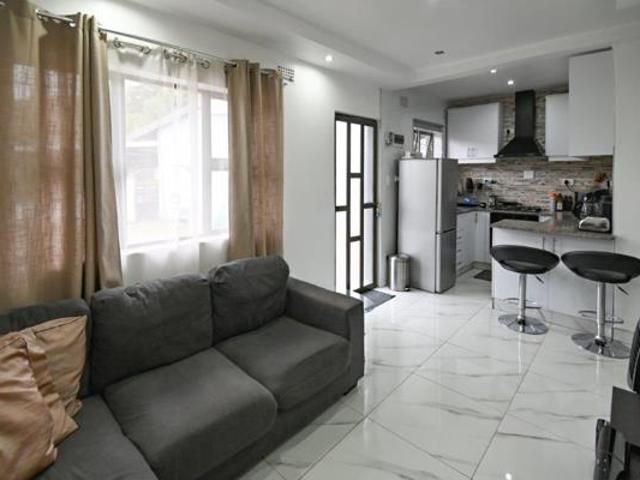 Property for rent in Seaview, Kwazulu-natal