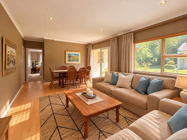 House for rent in Craighall Park, Rosebank