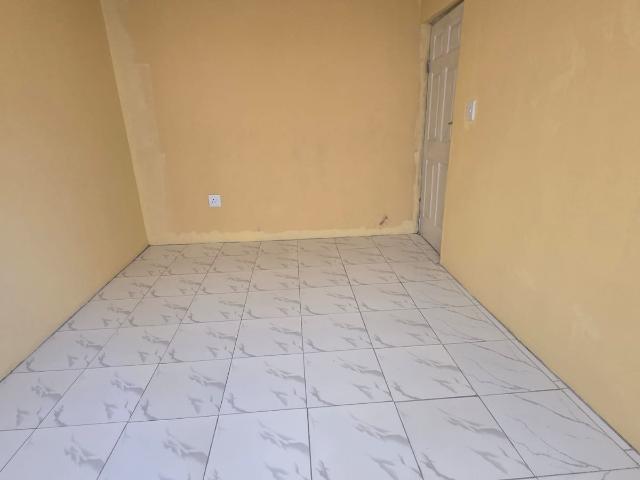 House for rent in Chatsworth, Kwazulu-natal
