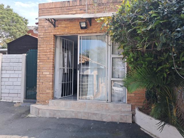 House for rent in Durban North, Kwazulu-natal