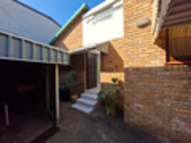 House for rent in Chatsworth, Kwazulu-natal
