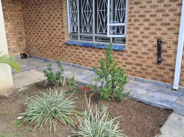 Apartment for rent in Mount Moreland, Kwazulu-natal