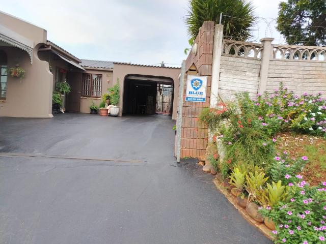 House for rent in Chatsworth, Kwazulu-natal