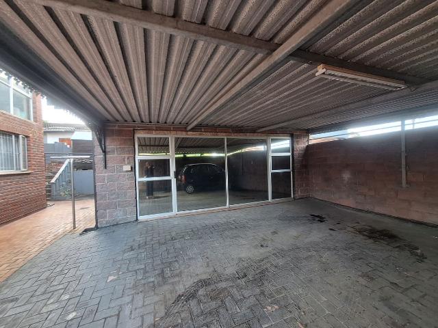 House for rent in Chatsworth, Kwazulu-natal