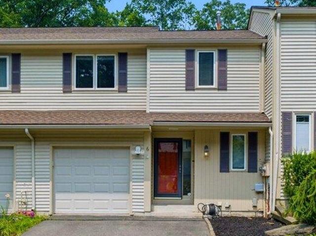 House for sale in Glastonbury, Connecticut