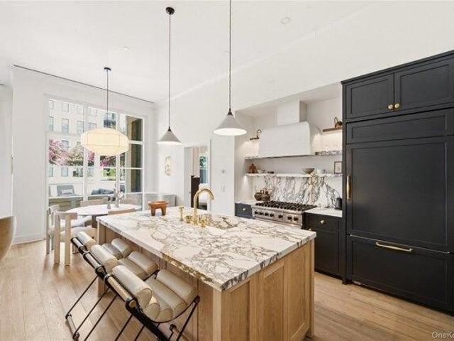 Condo for sale in Nassau, New York
