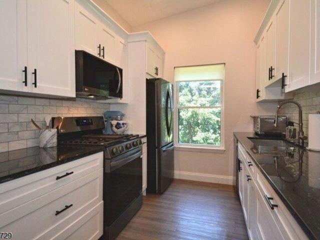 Condo for sale in Glen Gardner, New Jersey