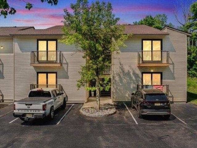 Condo for sale in Glen Gardner, New Jersey