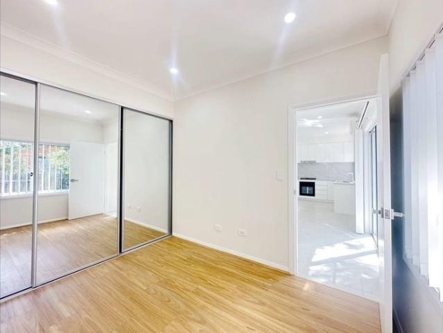 House for rent in Macquarie Fields, Sydney