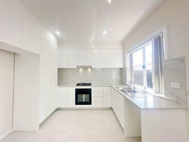 House for rent in Macquarie Fields, Sydney