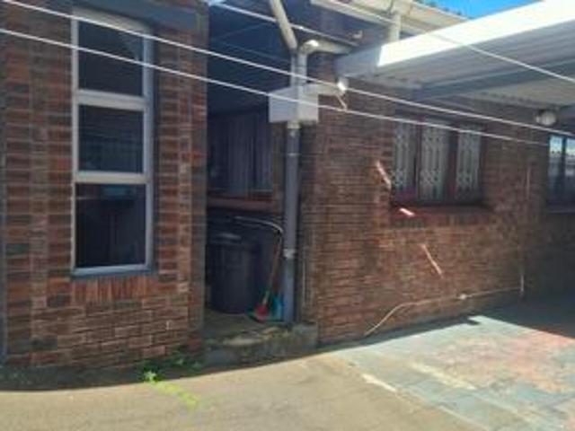 Apartment for rent in Chatsworth, Kwazulu-natal