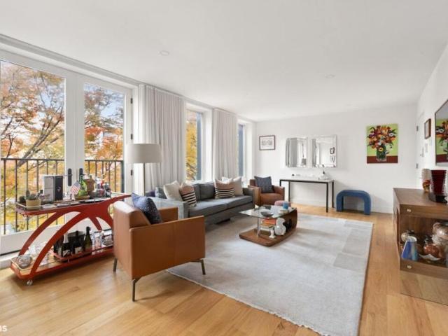 Apartment for sale in Arverne, New York