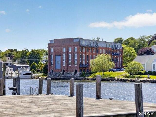 Condo for sale in Groton, Connecticut