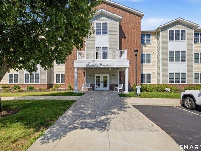 Condo for sale in Groton, Connecticut