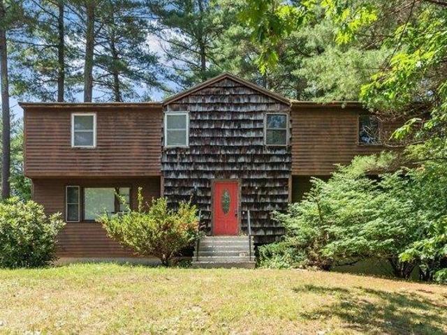Condo for sale in Groton, Massachusetts
