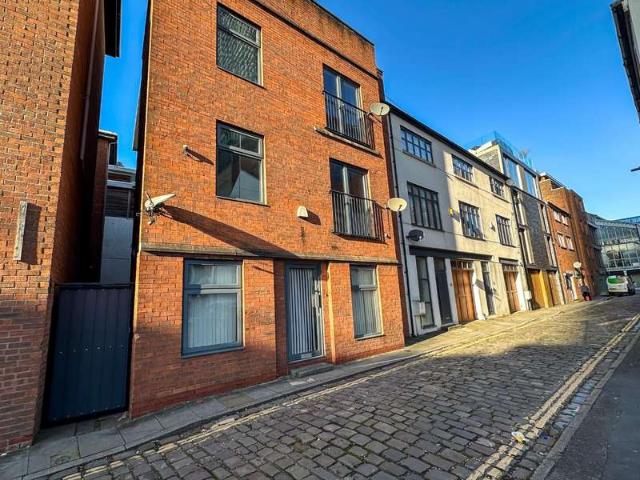 Flat for sale in City Centre, Georgia